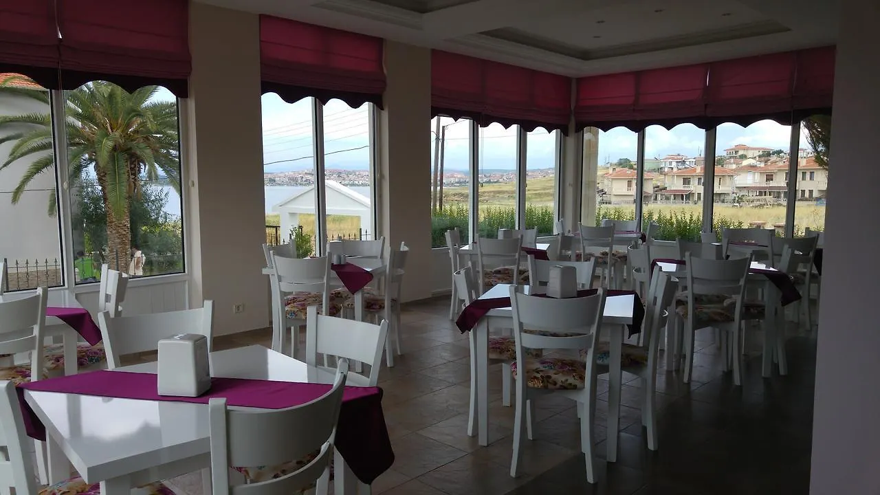 Cunda Efsane Hotel Ayvalı
